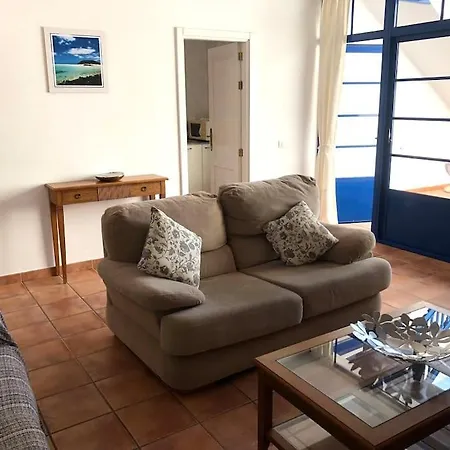 Two Bedroom Apartment With A Communal Pool In Puerto Calero بْوُرتو كاليرو
