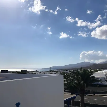 公寓 Two Bedroom Apartment With A Communal Pool In Puerto Calero 卡列罗港